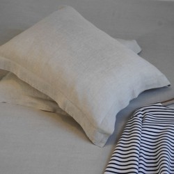 Taie en pur chanvre naturel avec volant 3 cm sur les côtés