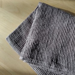 Serviette en lin gris nid d'abeille