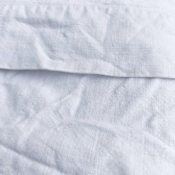 Revers de drap simple et beau en métis blanc + broderie 200 x 280 cm