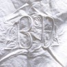 Broderie BD sur drap ancien